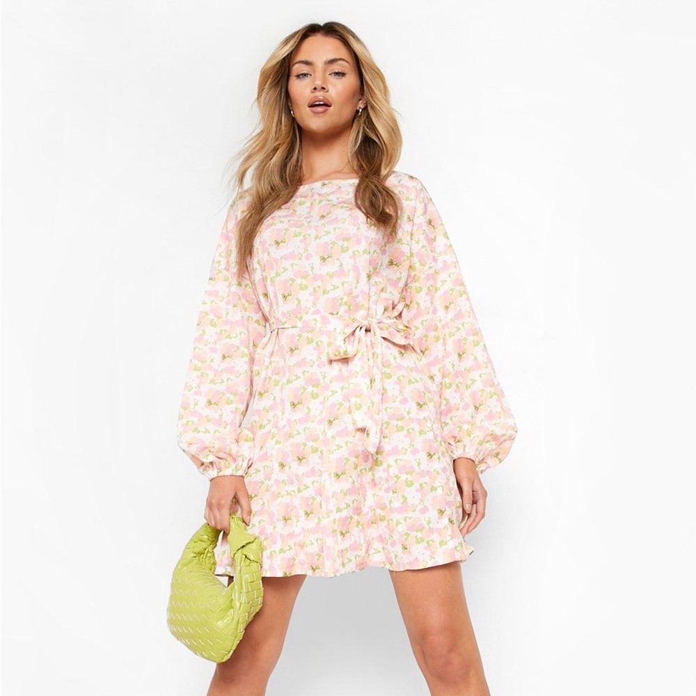 Boohoo SELF-TIE FLOATY SKATER DRESS FLORAL PRINT